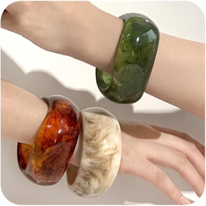 Pulseras acrílicas en varios colores 